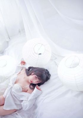 一二三区在线_DVD高清迅雷在线观看
